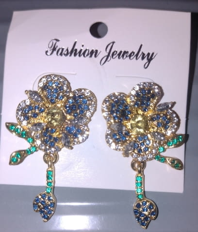 Ексклузивни обеци Синя маргаритка - city of Montana | Earrings - снимка 1