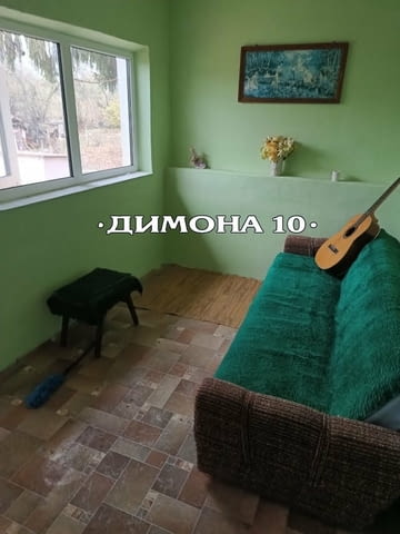 „ДИМОНА 10“ ООД продава масивна къща на два етажа в с. Просена - снимка 10
