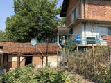 Къща с гараж в с. Стамболийски, област Хасково