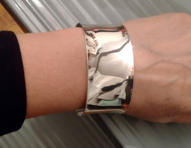 Широка гривна Сребърен блясък Сребро, Дамски - град Монтана | Гривни - снимка 1