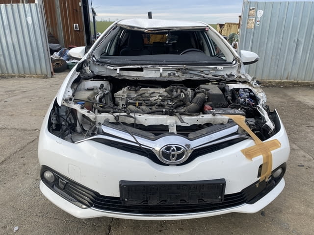 Toyota Auris 1. 6i, двигател 1ZR-FAE, ZRE18, 132 кс. , автоматик, 2018, 133 000 km. , euro 6B, Тойот - снимка 2