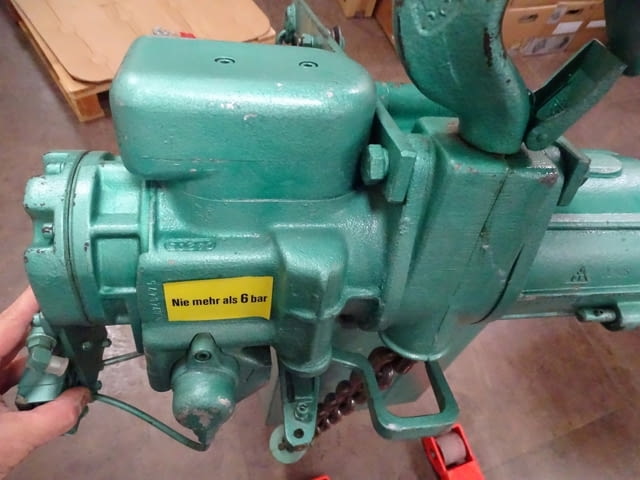 Верижен телфер с пневмозадвижване J.D.Neuhaus PROFI 3t Air Pneumatic Chain Hoist - снимка 11