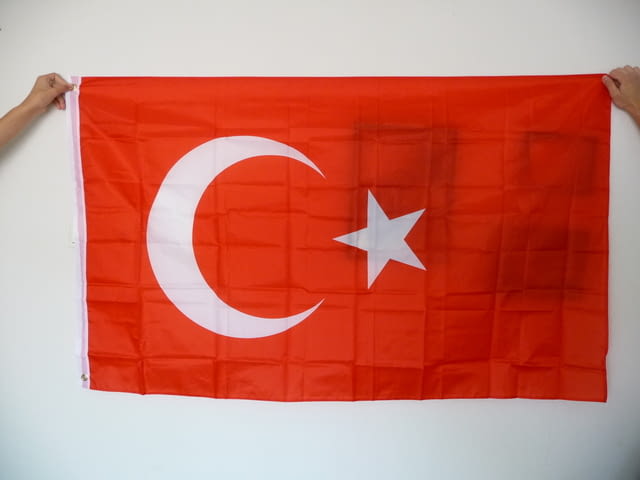 Ново Знаме на Турция Истанбул полумесец звезда турски байрак, city of Radomir - снимка 1