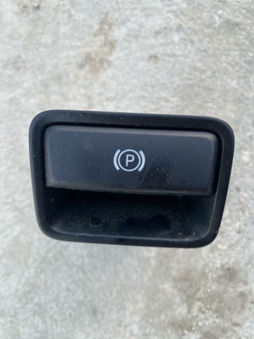 Ключ, бутон за ръчна спирачка A2469050451 от Mercedes GLA X156 2016 г. в автоморга Delev Motors, меж - снимка 1