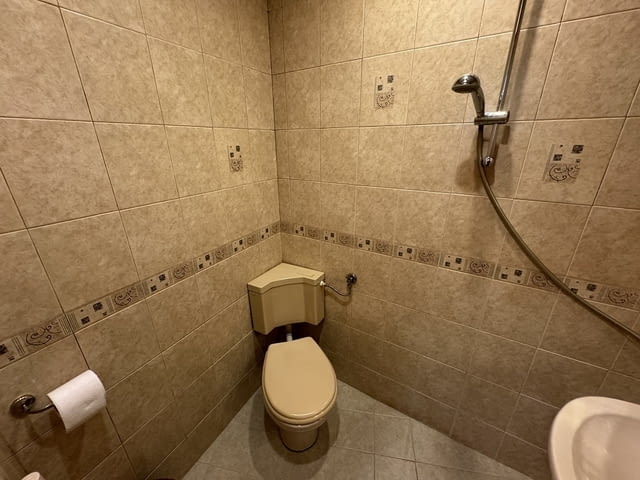 Нощувки срещу Централна ЖП гара и Автогара - София Internet, Cable TV, Furnished, Balcony, TV, In the Center, Near by Bus Station, Near by Shop, Near by Metro Station, Near by Park, Near by School, Near by Food Store - city of Sofia | Lodging - снимка 12