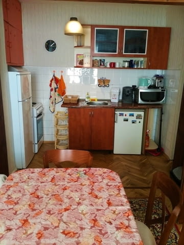 Тристаен нощувки - Център Internet, Cable TV, Furnished, Balcony, TV, In the Center, Near by Bus Station, Near by Shop, Near by Food Store - city of Varna | Lodging - снимка 8