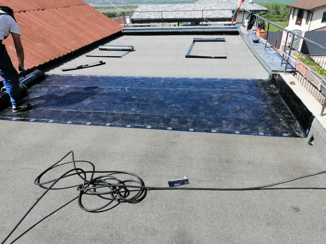 Данимар строй Ремонт на покриви Работа през уикенд - Да - град София | Строителни Услуги - снимка 6
