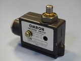 Изключвател Omron ZE-Q-G Enclosed Switch Plunger 15A
