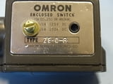 Изключвател Omron ZE-Q-G Enclosed Switch Plunger 15A