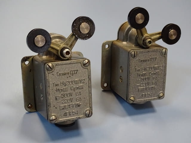 Краен изключвател ВК200БУ2-3 6A/500VАС рамо с две ролки, град Пловдив | Промишлено Оборудване - снимка 1