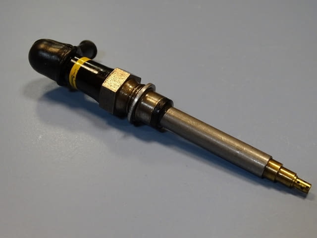 Четка ел. контактна ZF M14x1.5xф4 electrical contact brash L-65mm 24VDC - снимка 6