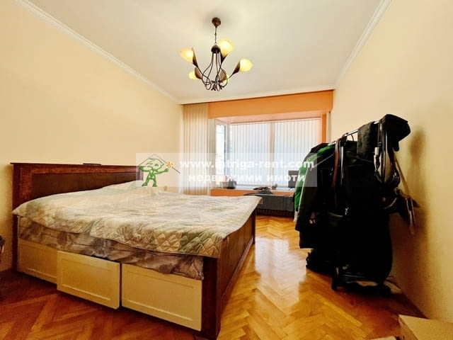 3763. Тристаен, монолитен апартамент и гараж за продажба, разположен в Центъра на Хасково. - снимка 8
