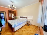 3763. Тристаен, монолитен апартамент и гараж за продажба, разположен в Центъра на Хасково.