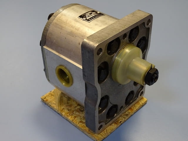 Хидравлична помпа "Хидравлика" А140Х(Т) 140 Bar 1500 min-1, city of Plovdiv - снимка 2