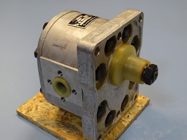 Хидравлична помпа "Хидравлика" С54Х-1 175 Bar 1500 min-1, city of Plovdiv - снимка 4