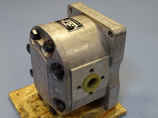 Хидравлична помпа "Хидравлика" С54Х-1 175 Bar 1500 min-1, city of Plovdiv - снимка 5