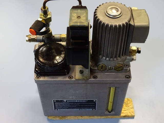 Смазочна хидравлична станция Willy Vogel MFE 5/B 3/S 3 sentral lubrication system - снимка 1