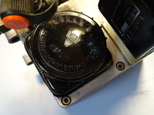 Смазочна хидравлична станция Willy Vogel MFE 5/B 3/S 3 sentral lubrication system - снимка 10