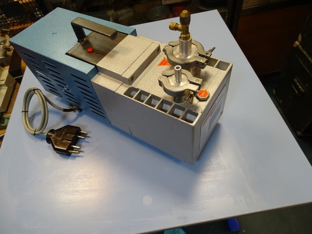 Вакуум помпа Vacuubrand RD-30 rotary vane pump 380V 30 m3/h, city of Plovdiv - снимка 1