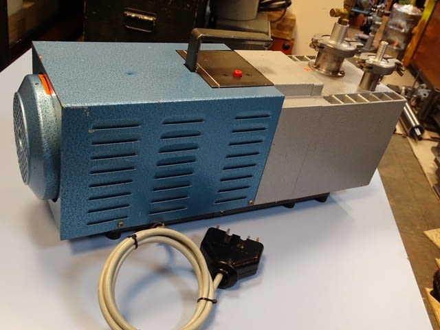 Вакуум помпа Vacuubrand RD-30 rotary vane pump 380V 30 m3/h, city of Plovdiv - снимка 9