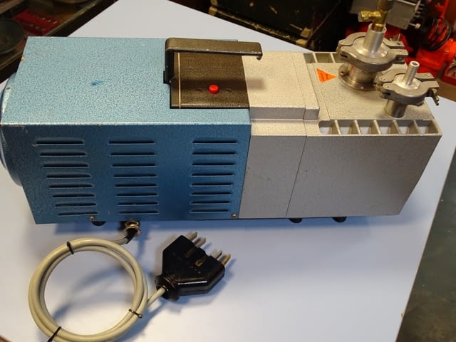 Вакуум помпа Vacuubrand RD-30 rotary vane pump 380V 30 m3/h, city of Plovdiv - снимка 10