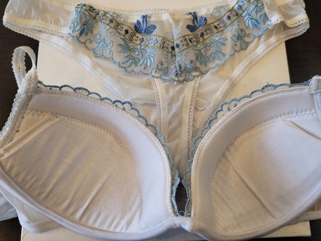 SeiMia 75C+L бял италиански комплект повдигащ сутиен+прашка пуш-ъп сутиени свалящи подплънки+прашки - снимка 2