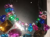 Огърлица с цветни кристали
