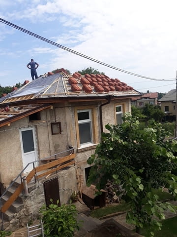 Ремонт на покриви - град София | Покриви / Саниране / Изолации - снимка 2