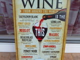 Метална табела Wine Вино от цял свят червено бяло сухо чаша