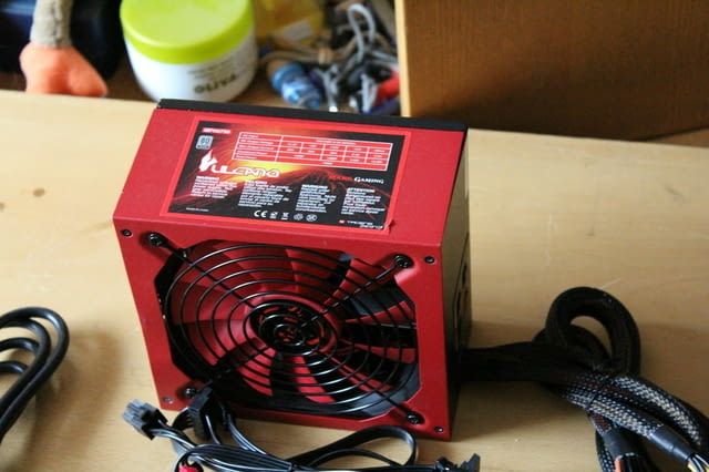 Геймърско компютърно захранване 750W - city of Vidin | Parts & Accessories - снимка 1