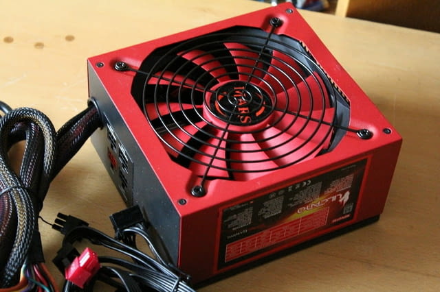 Геймърско компютърно захранване 750W - city of Vidin | Parts & Accessories - снимка 5
