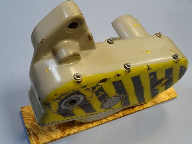 Редукторна кутия за универсална фреза AVIA FOP PONAR, city of Plovdiv | Industrial Equipment - снимка 2