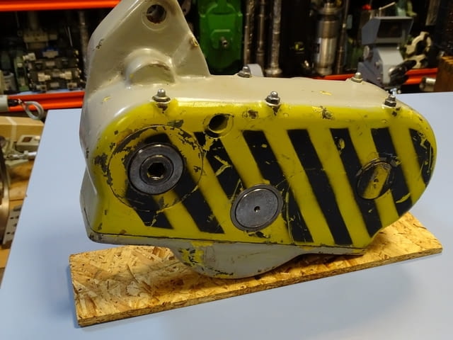 Редукторна кутия за универсална фреза AVIA FOP PONAR, city of Plovdiv | Industrial Equipment - снимка 3