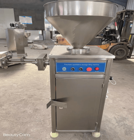 Автоматична машина за пълнене на колбаси
