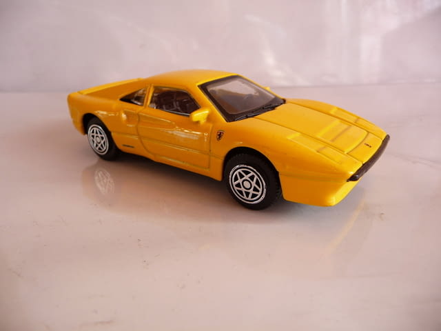 Ferrari GTO Bburago Ферари колекционерска количка жълто, city of Radomir | Sport Toys - снимка 2