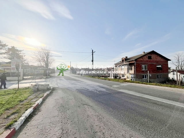 Търговски обект - Бензиностанция и газстанция за продажба в град Любимец, област Хасково. - снимка 11