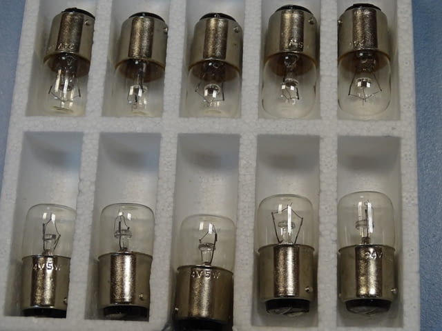 Крушки Telemecanique DL1-BA-024 push button bulb 24V 5W, град Пловдив | Други - снимка 3