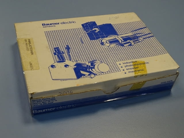 Оптичен конектор Baumer Electric FUE 050A2003 Photoelectric sensor - снимка 1