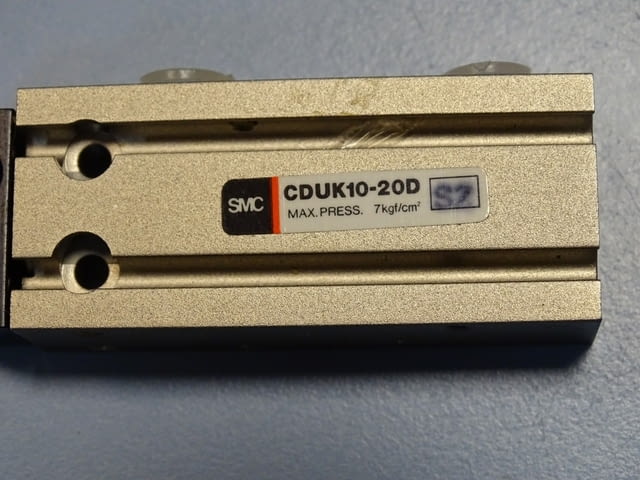Пневматичен цилиндър SMC CDUK10-20D + 2 сензора SMC D-97 indicator - снимка 3