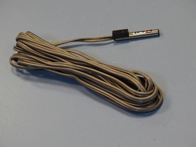 Пневматичен цилиндър SMC CDUK10-20D + 2 сензора SMC D-97 indicator - снимка 7