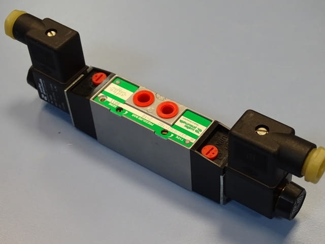 Пневматичен разпределител Walter pneumatic SXE 9761-160, city of Plovdiv | Industrial Equipment - снимка 6