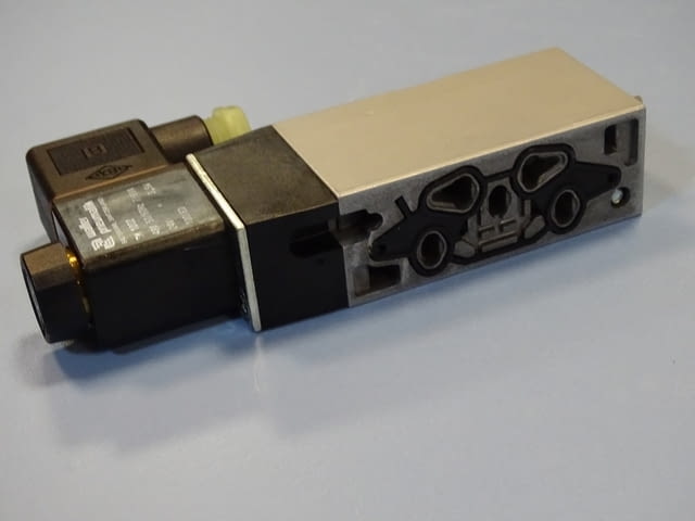 Пневматичен разпределител Walter pneumatic SXE 9561-180, city of Plovdiv | Industrial Equipment - снимка 5