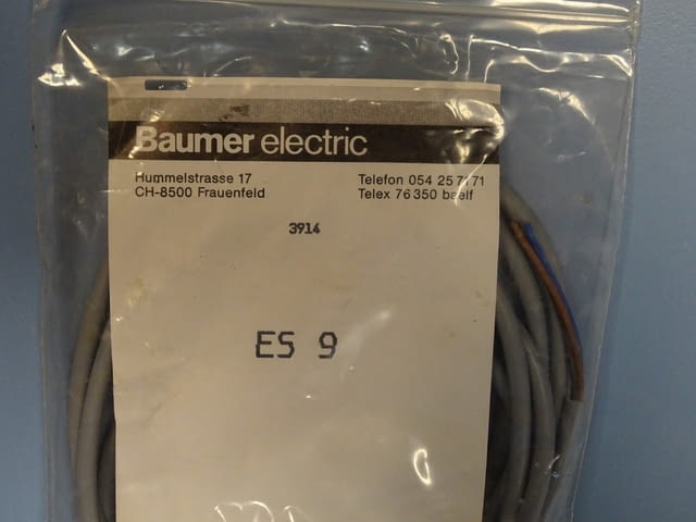 Индуктивен датчик Baumer Electric IFR 06.26.35/S8/L inductive sensor - снимка 4