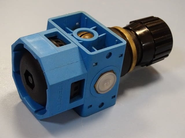 Регулатор за налягане Festo LR-1/4-S-8 pressure regulator, city of Plovdiv - снимка 4