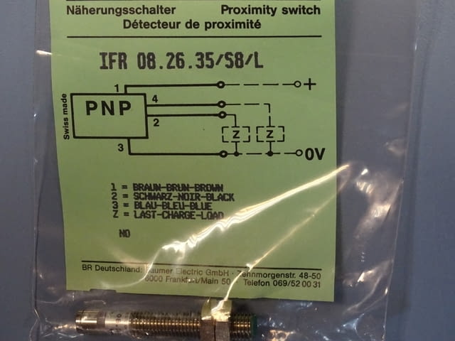 Индуктивен датчик Baumer Electric IFR 08.26.35/S8/L inductive sensor - снимка 2