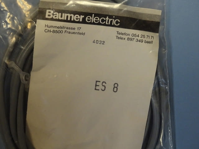 Индуктивен датчик Baumer Electric IFR 08.26.35/S8/L inductive sensor - снимка 4