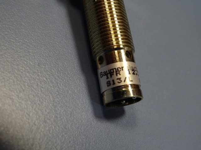 Индуктивен датчик Baumer Electric IFR 12.26.31/S13/L inductive sensor - снимка 5
