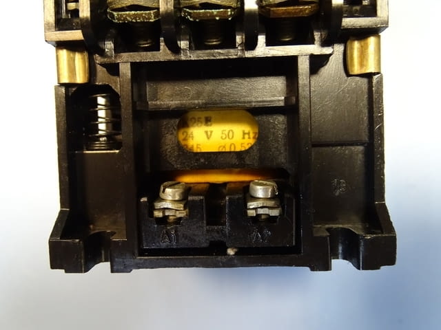 Контактор K25E ЕАЗ Пловдив 25A, 24V, 50Hz, град Пловдив | Промишлено Оборудване - снимка 4