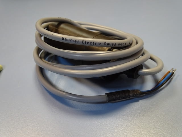 Капацивен датчик Baumer Electric CFRK 34D24.32 proximity switch - снимка 8