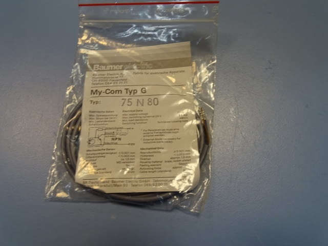 Микроизключвател Baumer Electric MY-COM typ G 75N80 precision switch - снимка 1
